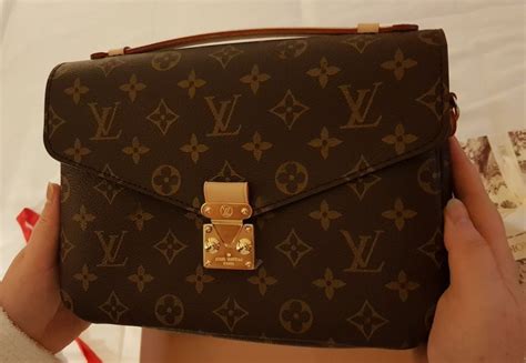 como identificar cartera louis vuitton original|authentic Louis Vuitton purses.